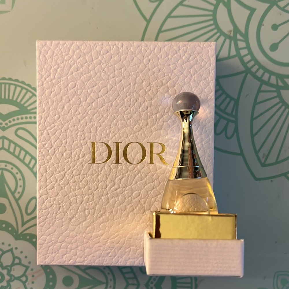 Dior - Picture 5 of 7